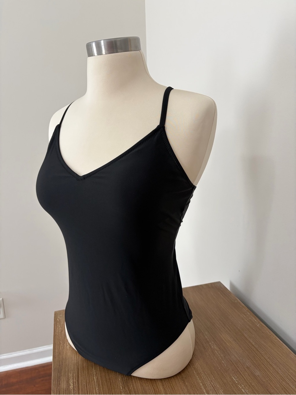 aerie Black Strappy Full Coverage V-Neck One-Piece Sz S Beachwear Vacation - Picture 3 of 9